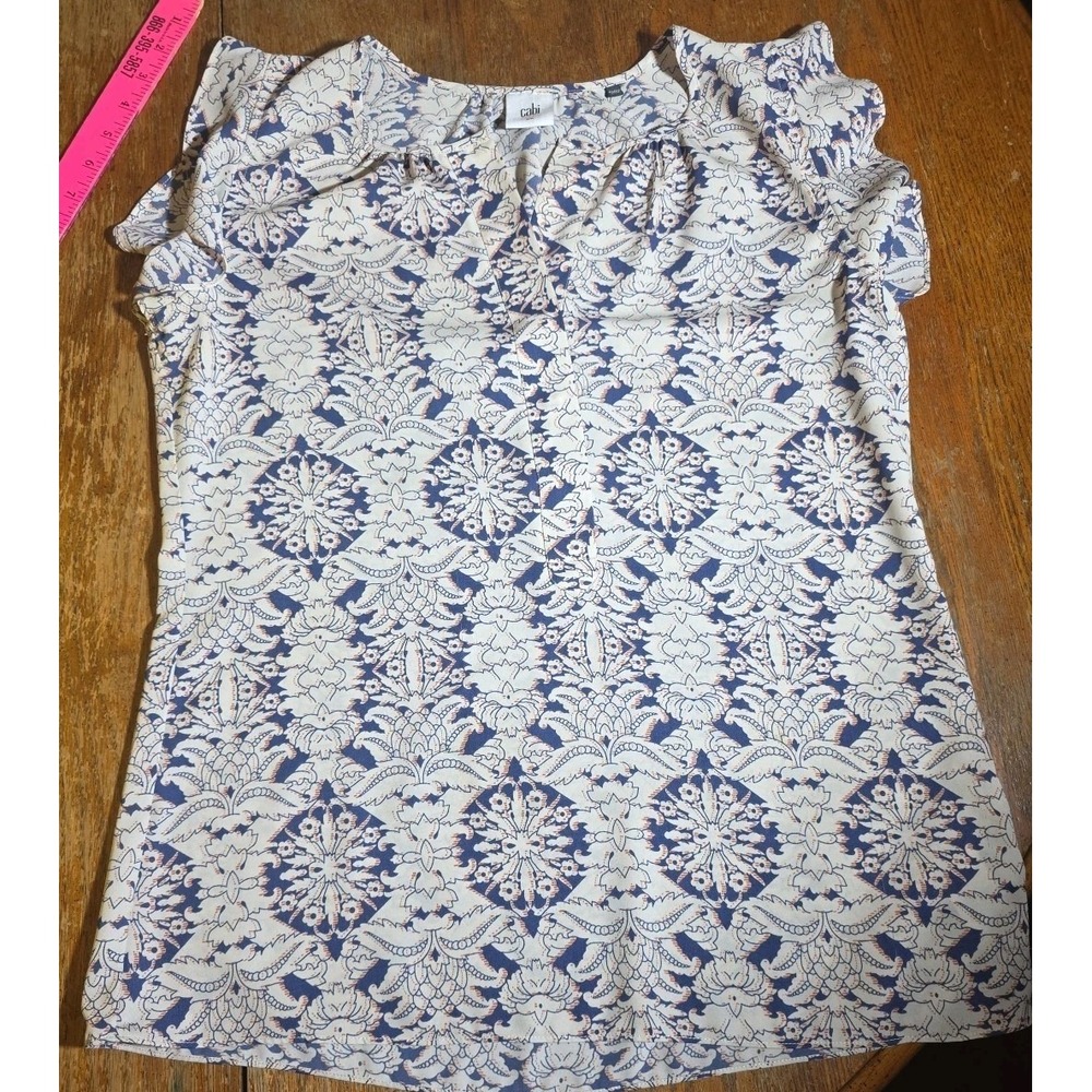 Cabi Women's Size M Sleeveless Top Blue White Floral Sheer Button Front